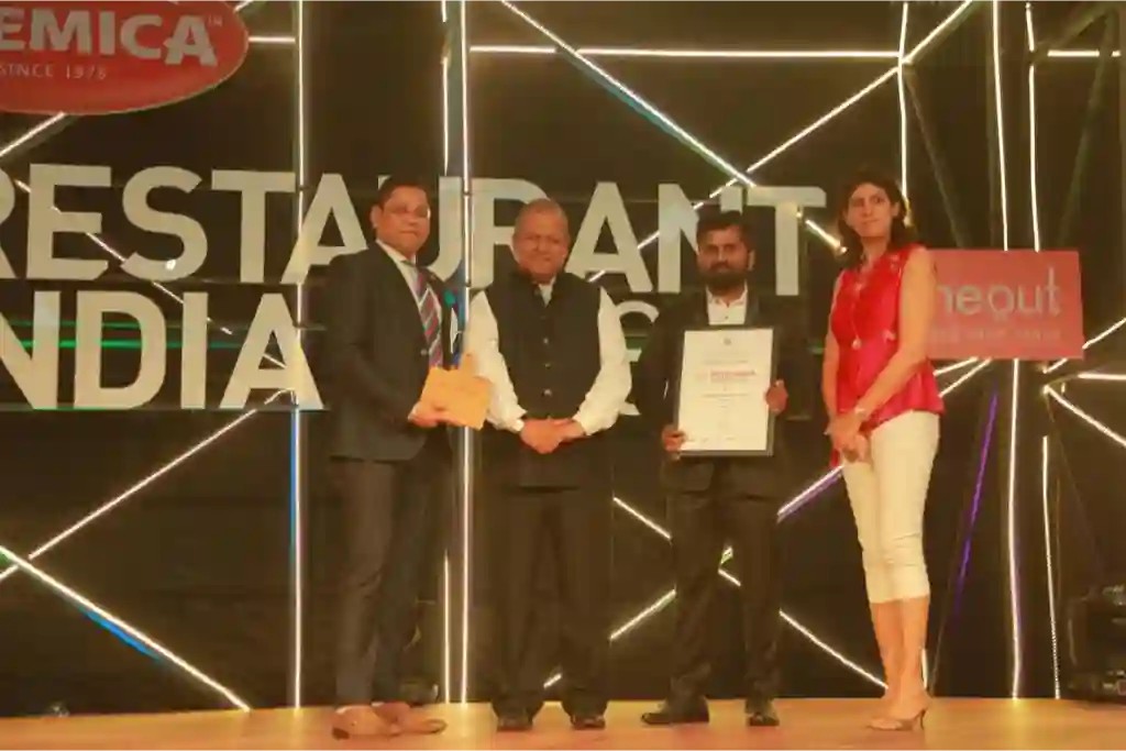 award-3