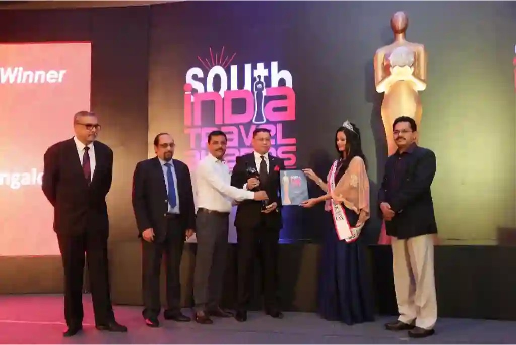award-8